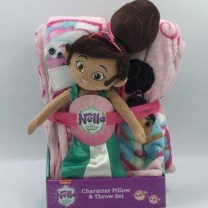New NELLA The Princess Knight Character Throw